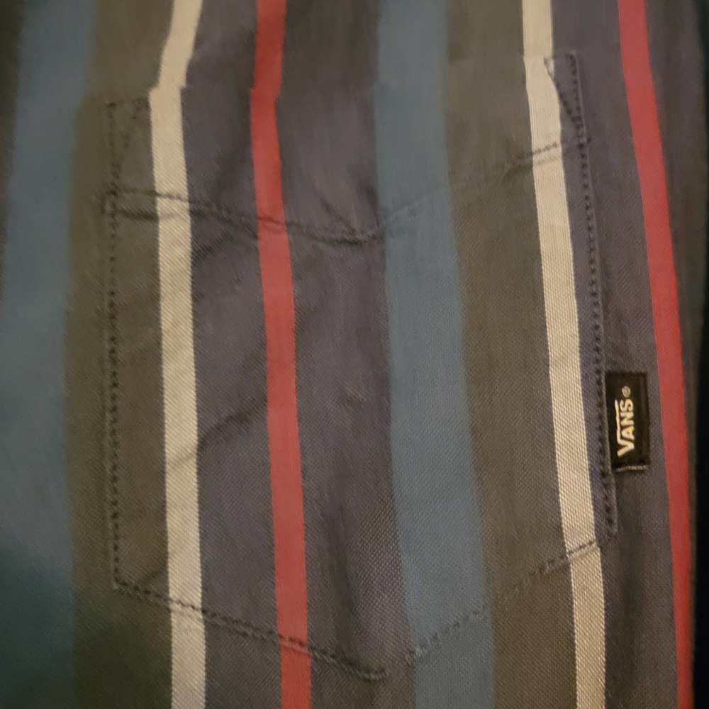 Vans Retro Style Button-Down - Picture 3 of 6